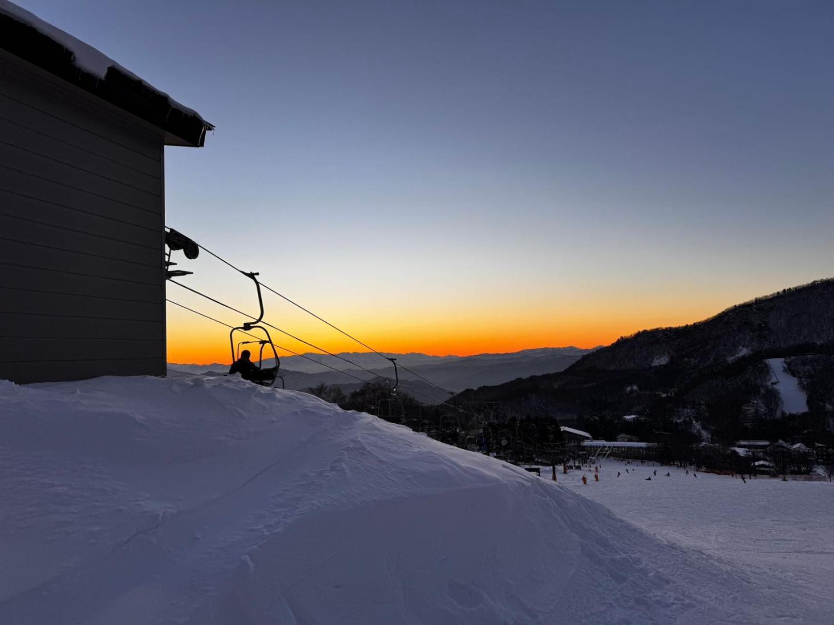 Snowfall Meteor 飛雪流星 Kaminoyama Zewnętrze zdjęcie